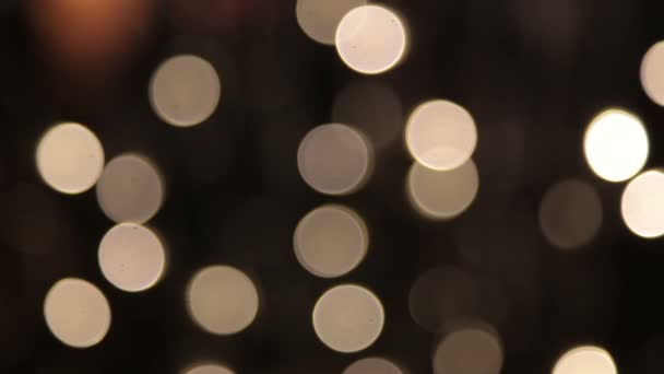 Luces bokeh desenfocadas — Vídeo de stock