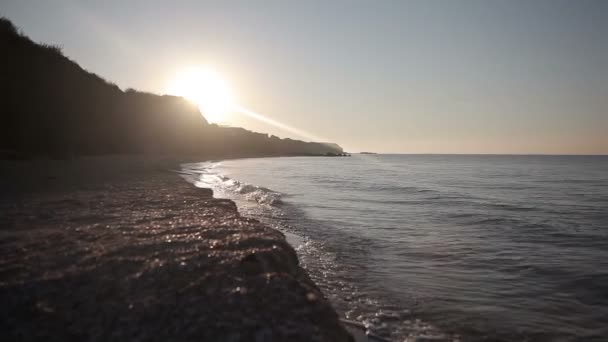 Solopgang på stranden – Stock-video