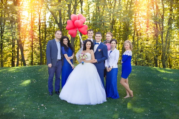 Lustige Gäste bei der Hochzeit — Stockfoto