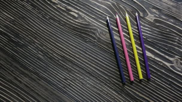 Crayons de couleur pour le dessin — Video