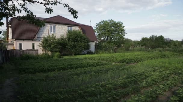 House outside of the city — Stock Footage House outside of the city Stock Footage