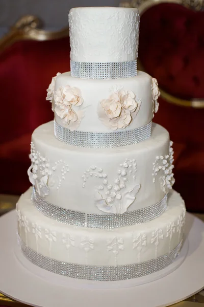 Crema pastel de boda blanco —  Fotos de Stock