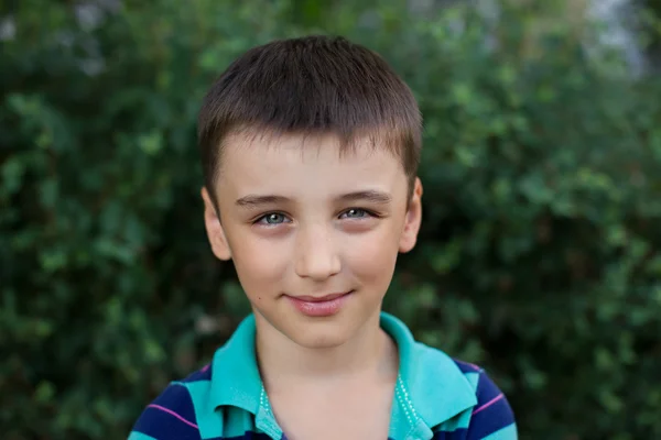 Porträt eines Jungen — Stockfoto