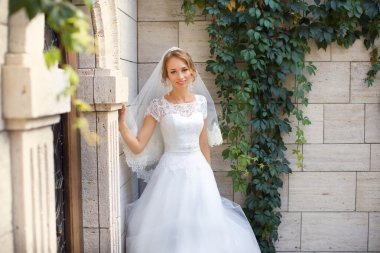 genç güzel gelin ona düğün gününde