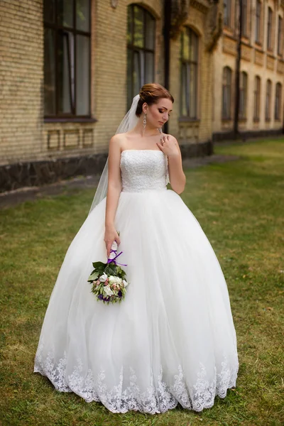 Beautiful Bride.Bride 's portrait . — стоковое фото