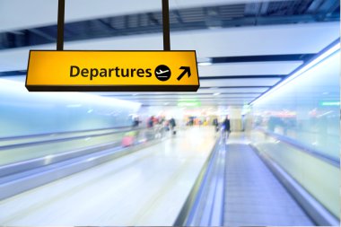 Havaalanında uçuş, varış ve ayrılış kurulu