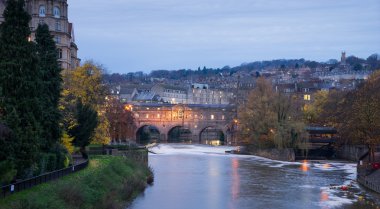 Pulteney Köprüsü, River Avon Bath Spa City, Englan