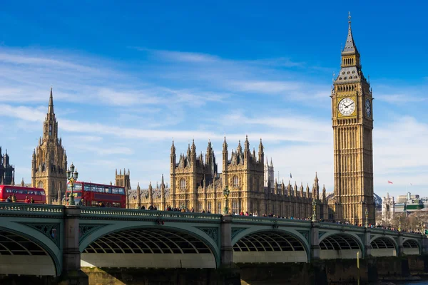 Big Ben och Westminster Abbey, London, England — Stockfoto