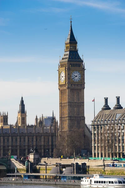 Big Ben en Westminster Abbey, Londen, Engeland — Stockfoto