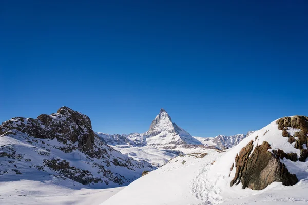 Zermatt, suíça, matterhorn, estação de esqui — Fotografia de Stock