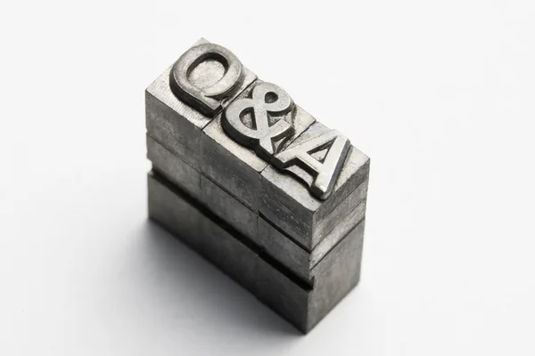 Q & A, Question and Answer letterpress block letter — Stock Photo, Image