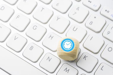 Bilgisayar klavye tuş üzerinde iş e-ticaret görüntülenmesi 