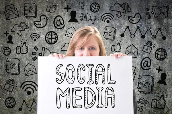 Jonge Zakenvrouw Huidige Sociale Media Communicatieconcept — Stockfoto