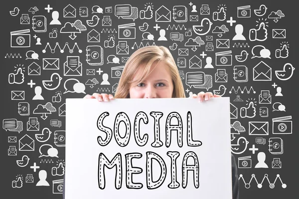 Jonge Zakenvrouw Huidige Sociale Media Communicatieconcept — Stockfoto