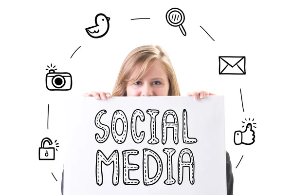 Jonge Zakenvrouw Huidige Sociale Media Communicatieconcept — Stockfoto