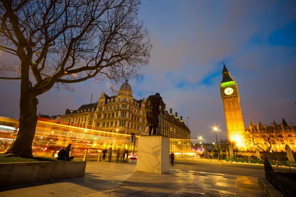 Big Ben a socha Sir Winston Churchill, Londýn, Anglie — Stock fotografie