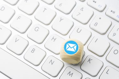 Bilgisayar klavye tuş üzerinde iş e-ticaret görüntülenmesi 