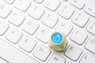 Sosyal medya simge bilgisayar klavye 