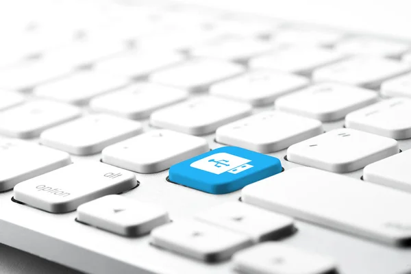 Could online data icon on computer keyboard — Stock Photo, Image