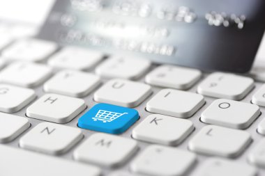 Online alışveriş için kredi kartı ile ödeme