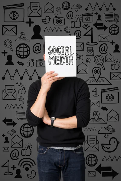 Jonge Zakenman Huidige Sociale Media Communicatieconcept — Stockfoto