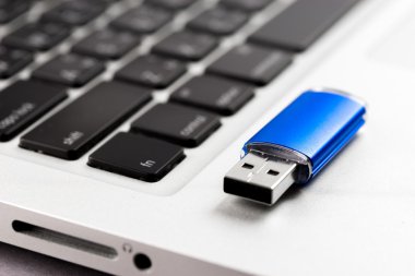 USB birden parlamak götürmek üstünde bilgisayar dizüstü klavye