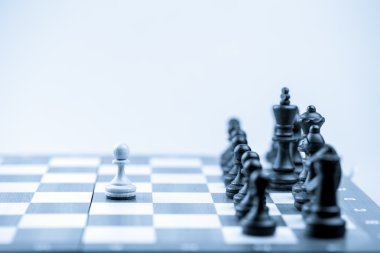 Satranç figürü, iş konsepti stratejisi, liderlik, takım ve başarı