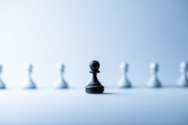 Satranç şekil, iş kavramı stratejisi, liderlik, ekip ve su
