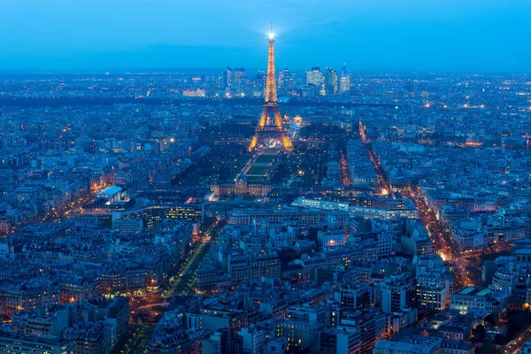 PARÍS, FRANCIA 15 DE ENERO DE 2015: Vista aérea de la Torre Eiffel , — Foto de Stock