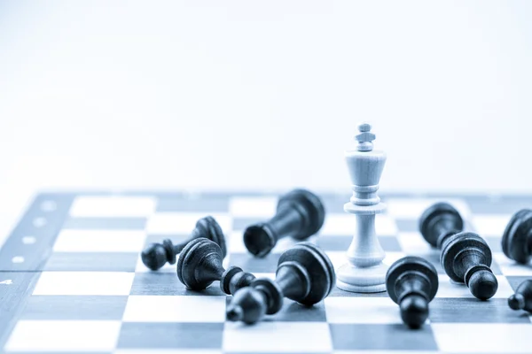 Figura de ajedrez, estrategia de concepto de negocio, liderazgo, equipo y éxito — Foto de Stock