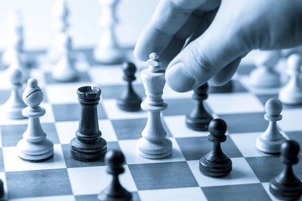 Figura de ajedrez, estrategia de concepto de negocio, liderazgo, equipo y éxito — Foto de Stock