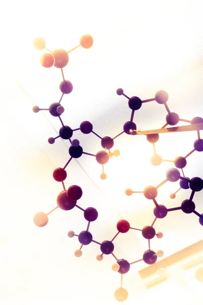 Molécula de Ciência, Estrutura do Modelo de DNA Molecular, trabalho em equipe de negócios — Fotografia de Stock