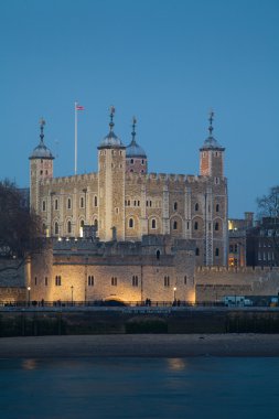 Tower of London, yakın
