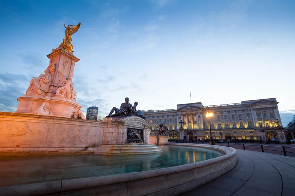 Buckingham palace in Londen, Engeland, Verenigd Koninkrijk — Stockfoto