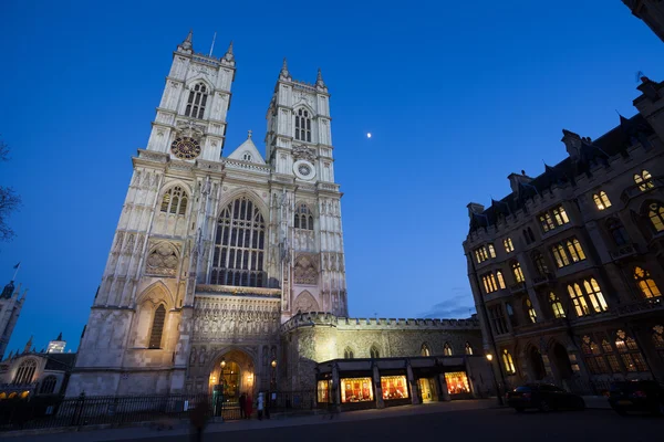 Westminsterské opatství v noci, Londýn, Anglie, Velká Británie — Stock fotografie