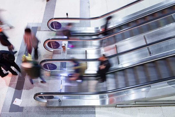 Blur Movement Business People Walking Escalator Rush Hour Train Station — Stock Photo, Image