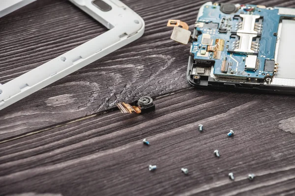 Mobiltelefon reparera närbild skott — Stockfoto