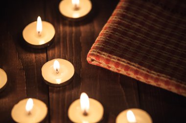 yanan mumlar yakın çekim shot 