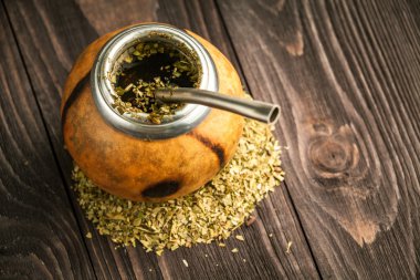 Geleneksel mate çay