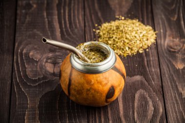 Geleneksel mate çay