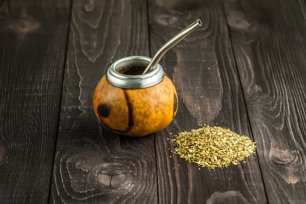 Geleneksel mate çay