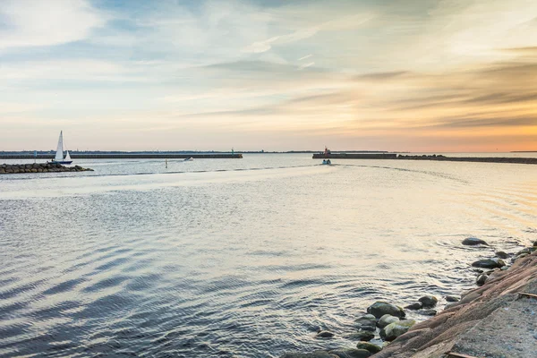 Малі судна плавання в Балтійському морі — стокове фото