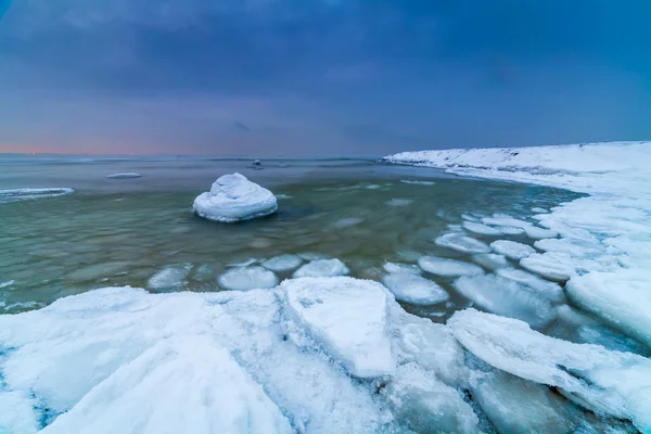 Взимку Балтійського моря — стокове фото