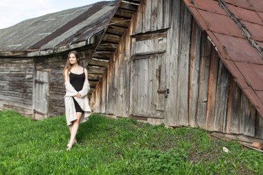 ülkede tatil genç kız