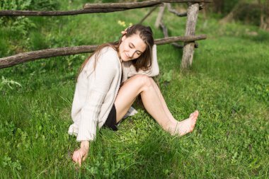 ülkede tatil genç kız