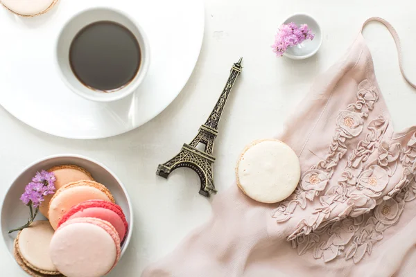프랑스어 아침 식사, 마카롱, 커피 — 스톡 사진