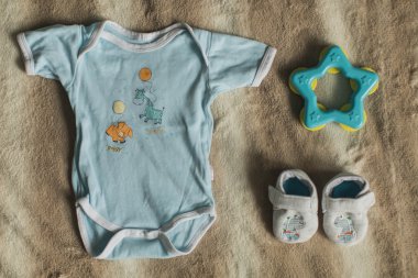 giyim küçük çocuk. Bebek giysileri