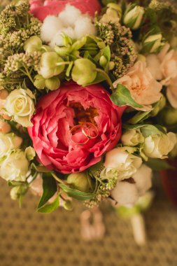 Düğün günü gelin düğün aksesuarları