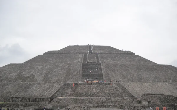 Teotihuacan. Pirâmide do Sol — Fotografia de Stock