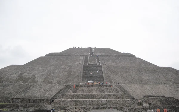 Teotihuacan. A nap piramis — Stock Fotó